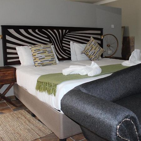 Rivermews Hotel And Spa Maun Extérieur photo