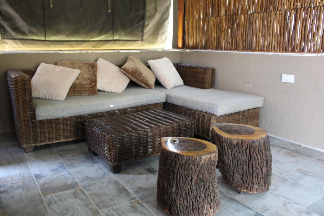 Rivermews Hotel And Spa Maun Extérieur photo