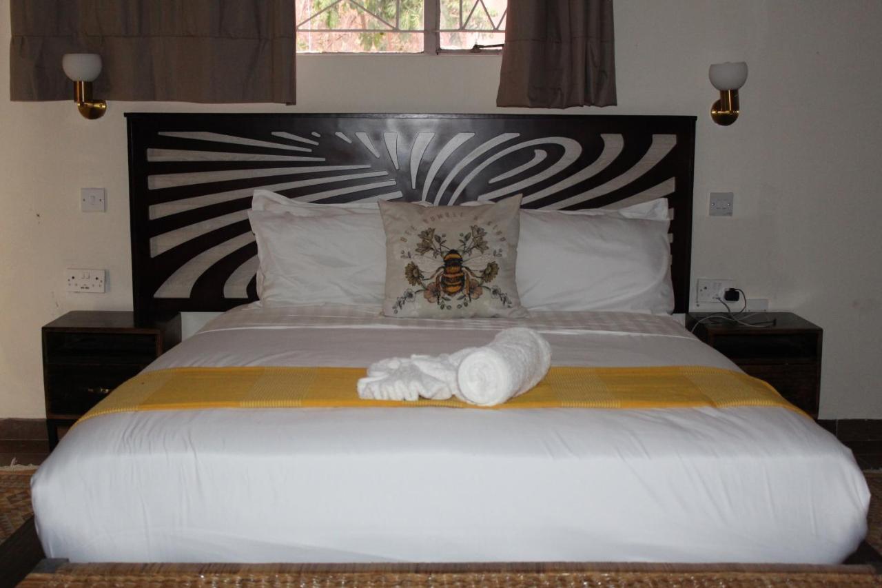 Rivermews Hotel And Spa Maun Extérieur photo