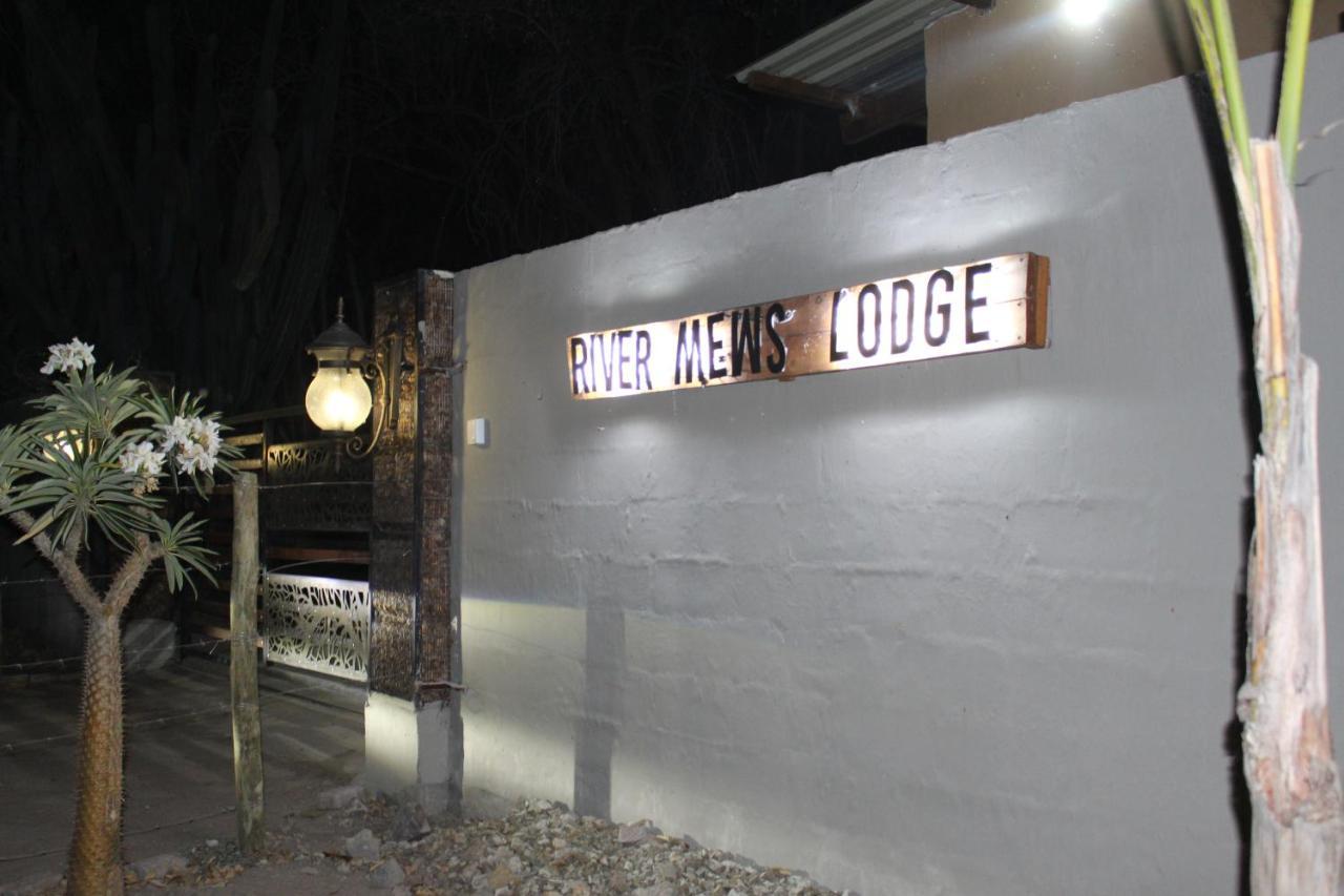 Rivermews Hotel And Spa Maun Extérieur photo